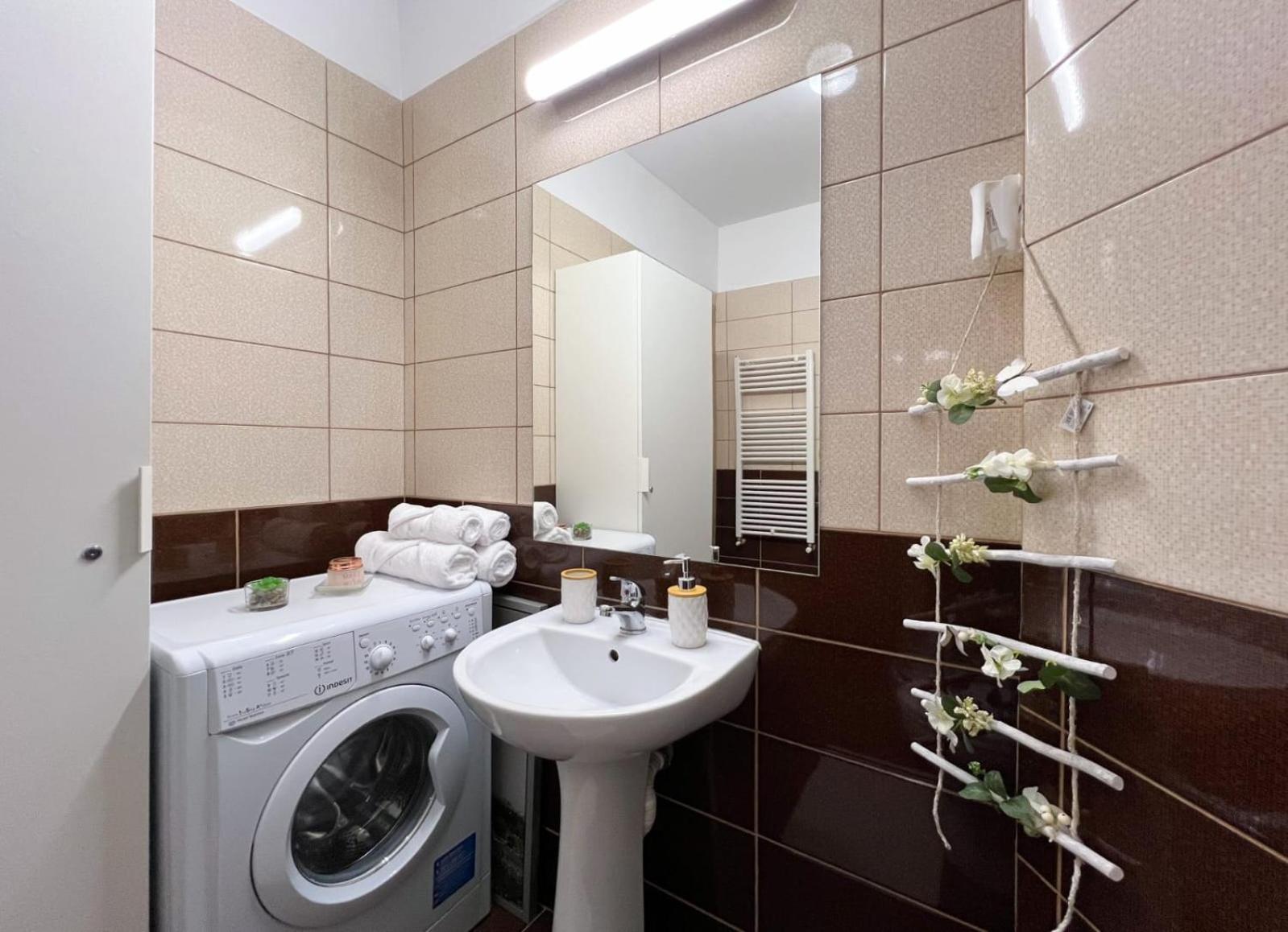Studio Deluxe Uniri Bucureşti Ngoại thất bức ảnh